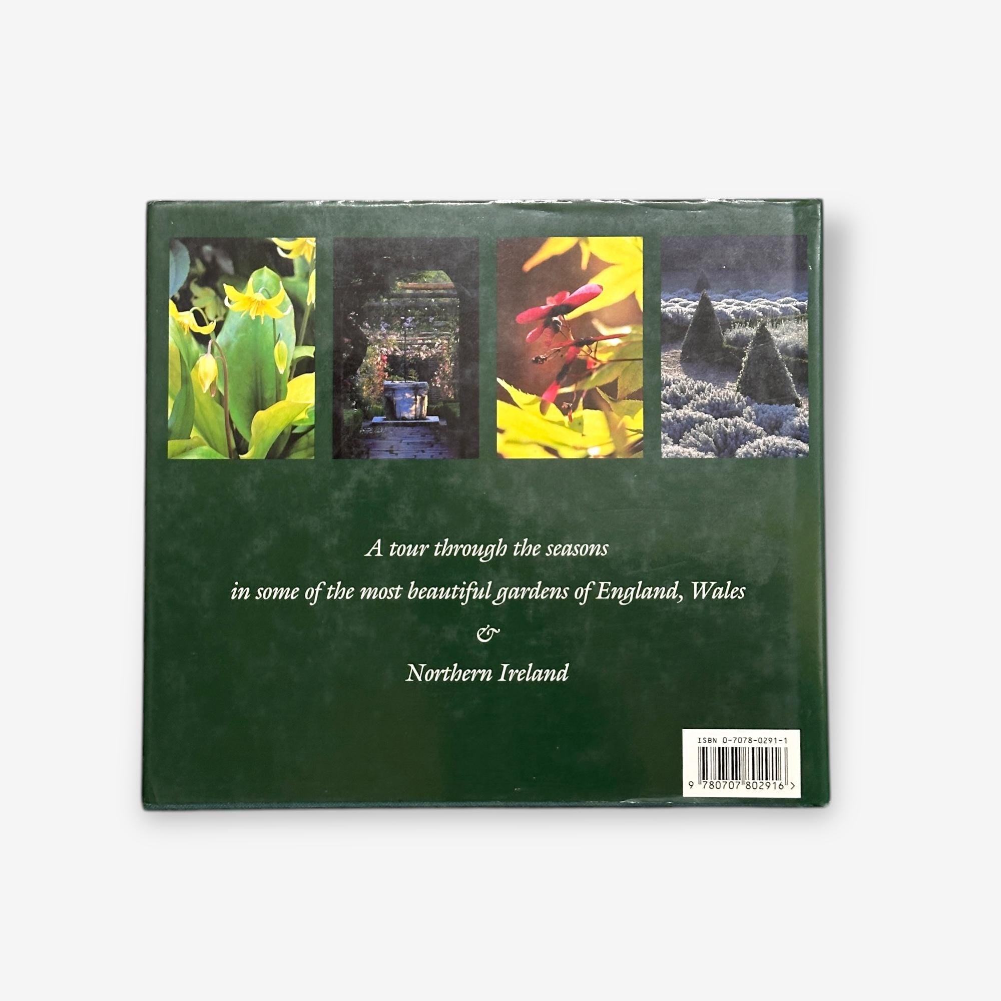 A Year In The Garden - Hardback Photographic Book (John Sales & Margaret Willes) 2001