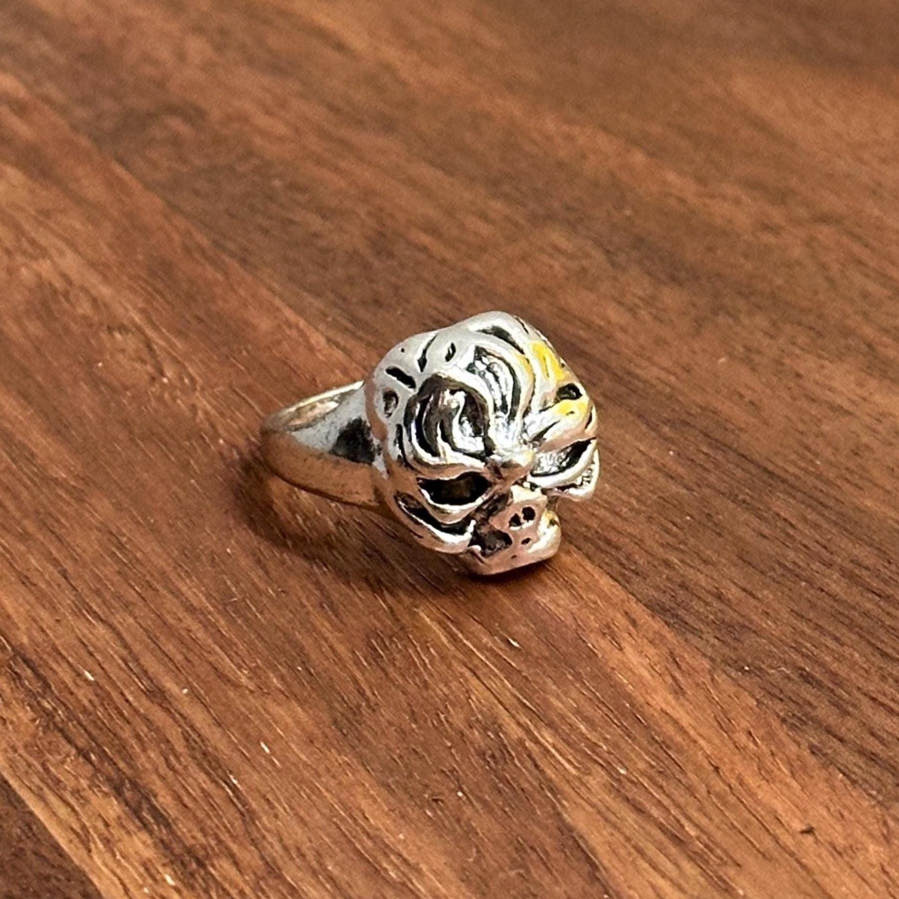 Sci-fi Gothic Alien Ring Halloween Costume Ring - Various Sizes