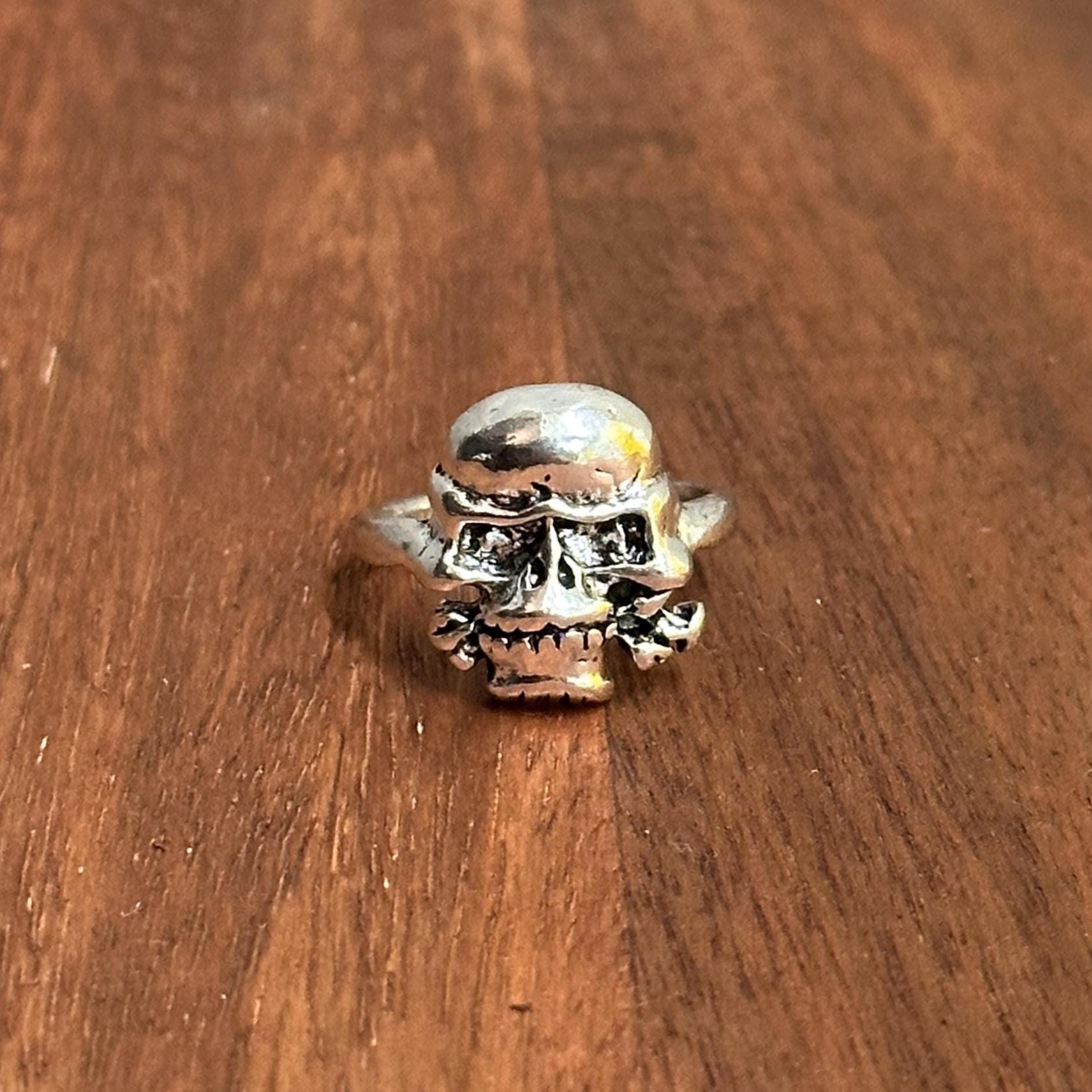 Old Skool Gothic Biker Skull & Crossbones Statement Ring Silver Tone Halloween Pirate Ring - Various