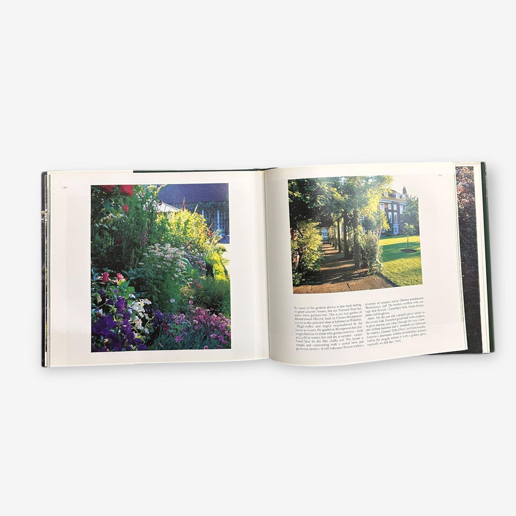A Year In The Garden - Hardback Photographic Book (John Sales & Margaret Willes) 2001