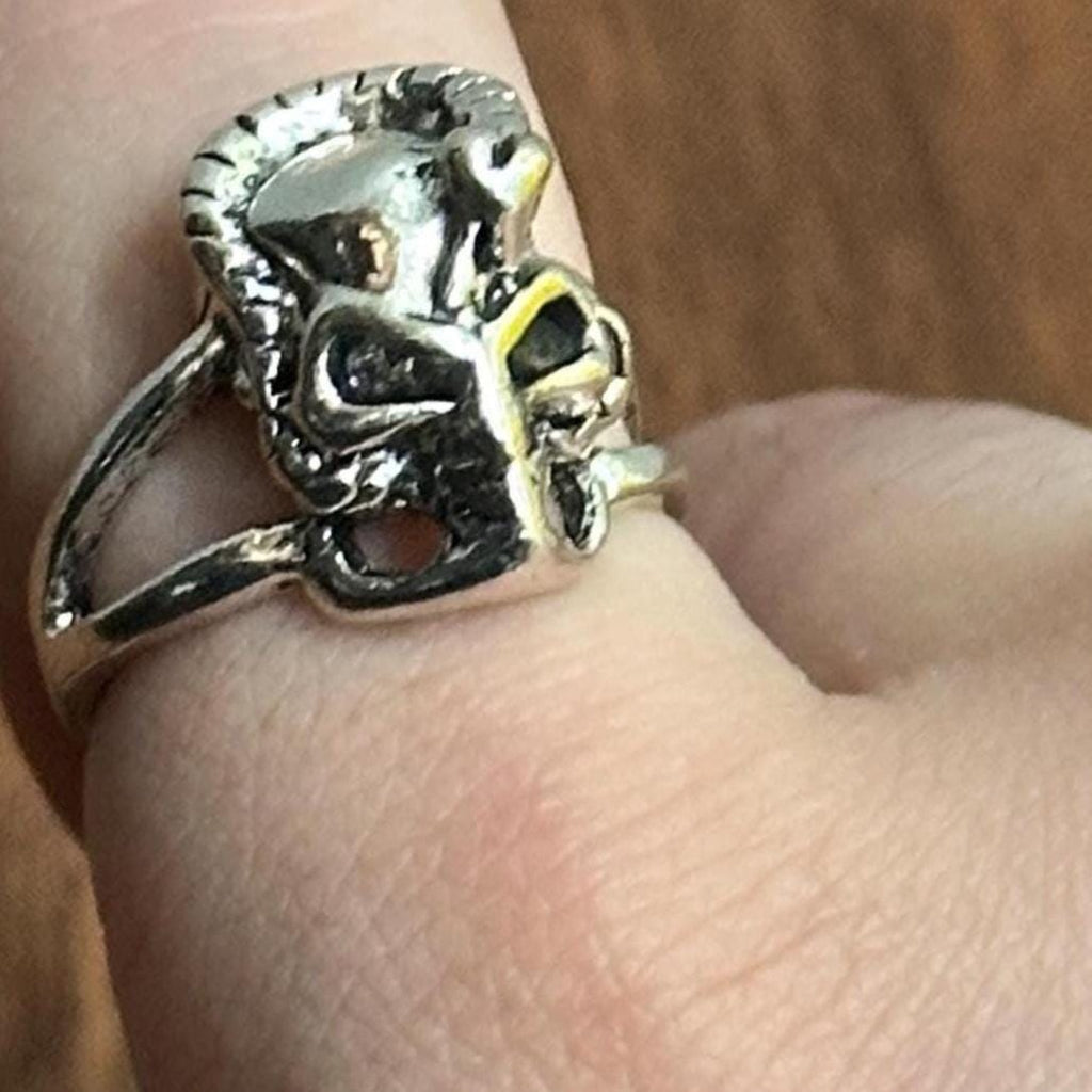 Sci-fi Gothic Alien Snake Skull Statement Ring Silver Tone Halloween Ring - Various Sizes