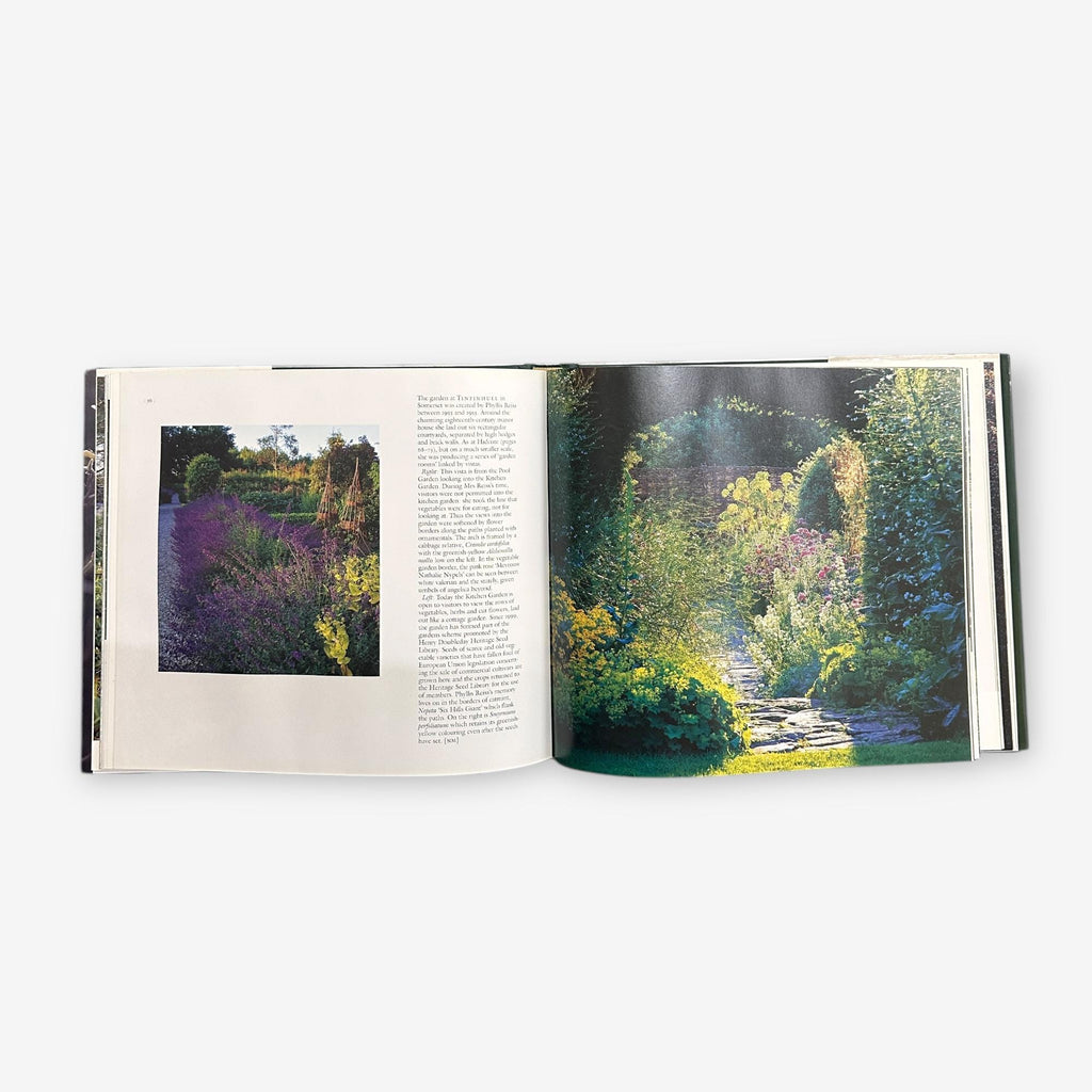 A Year In The Garden - Hardback Photographic Book (John Sales & Margaret Willes) 2001