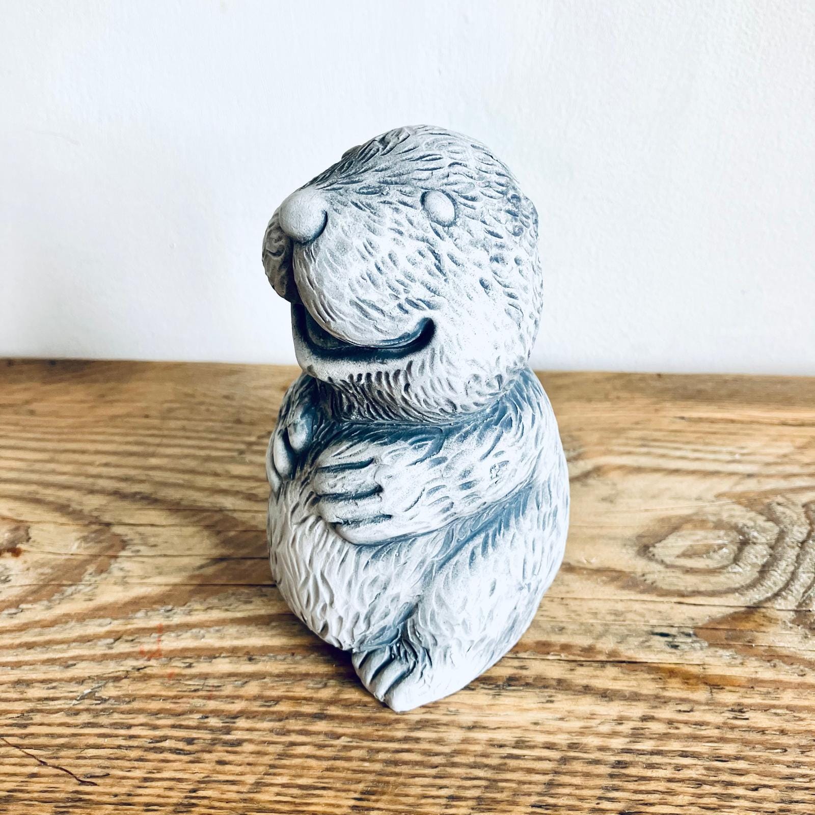 Novelty Garden Laughing Beaver Statue Ornament Statue Black/Grey Gardener&#39;s Gift 13cm