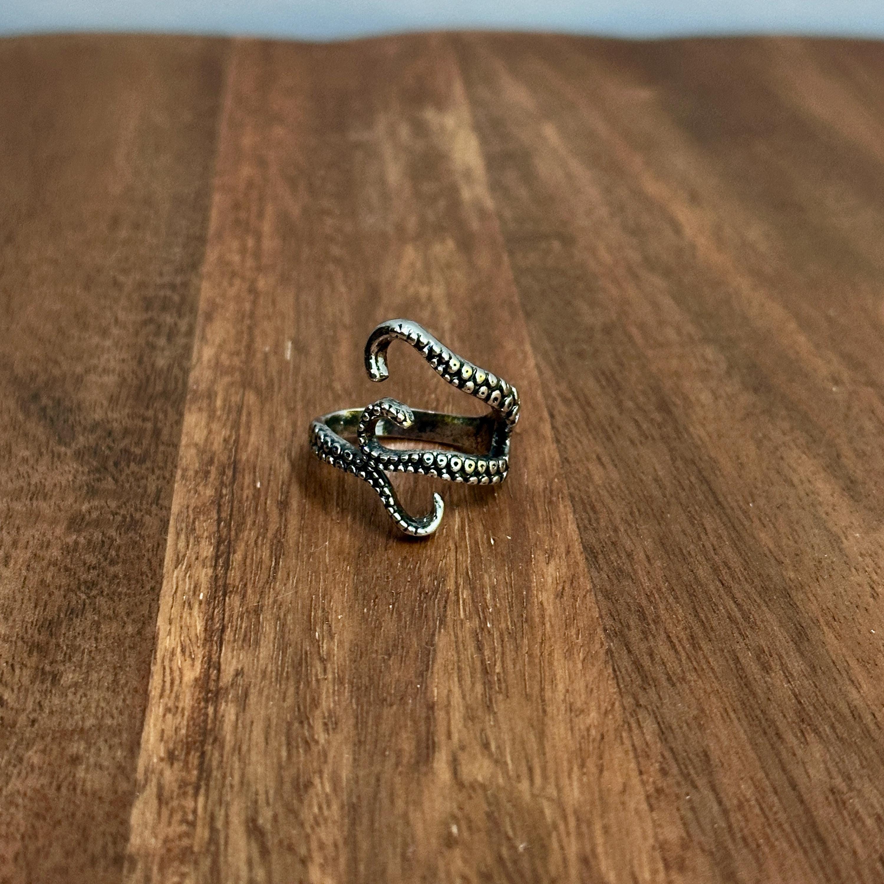 Alternative Creepy Gothic Tentacle Ring Darkened Silver Tone - Size Q 1/2