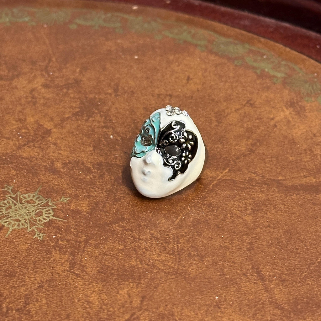 Unusual Statement Masquerade Mask Ring White/Silver Tone Various Colours & Sizes